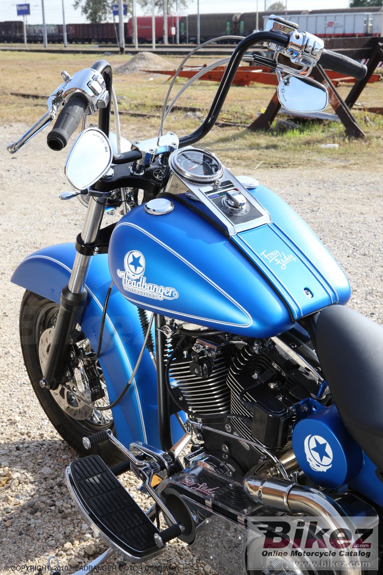 Big Headbanger foxy lady picture and wallpaper from Bikez.com